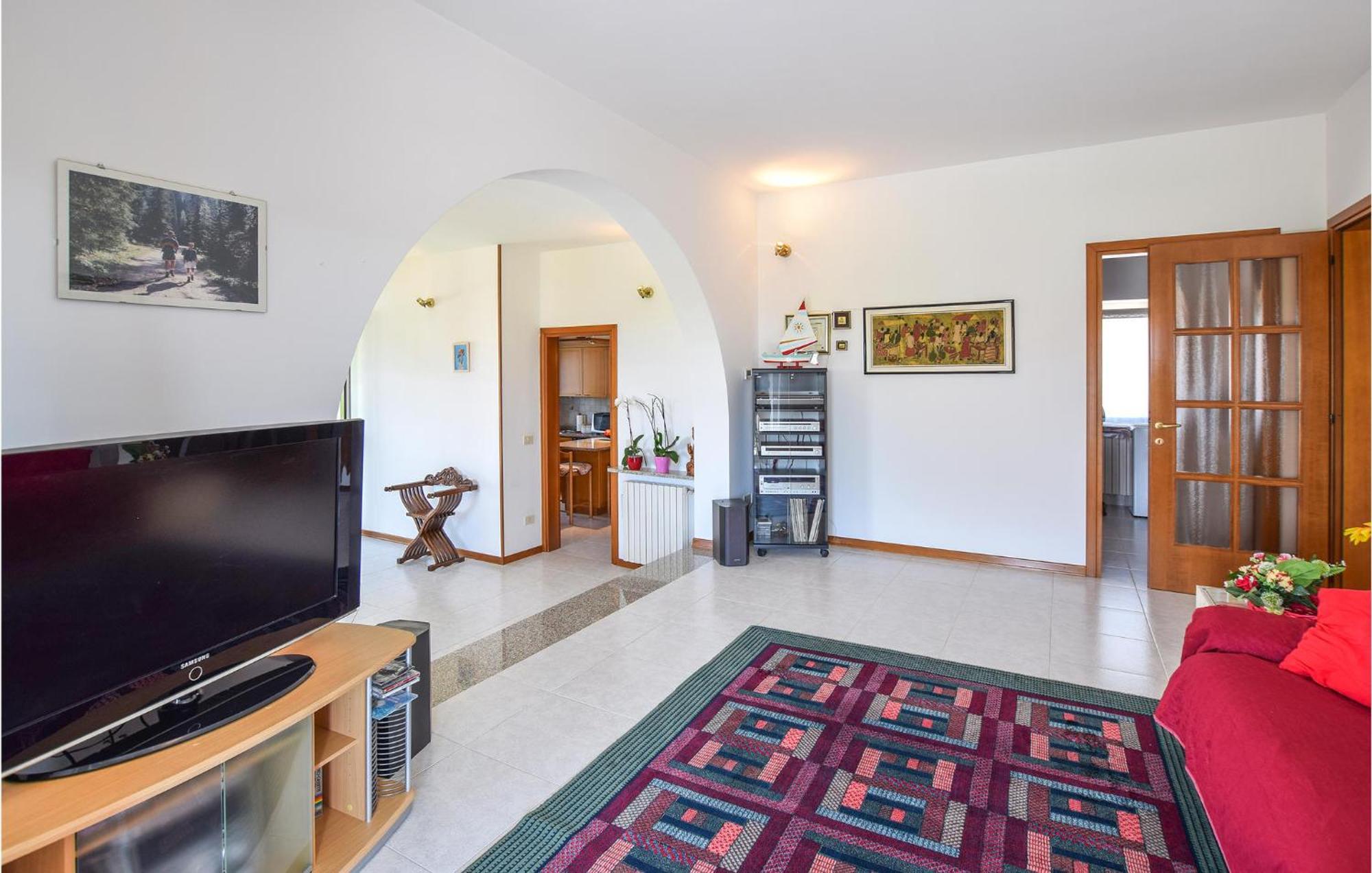 2 Bedroom Cozy In