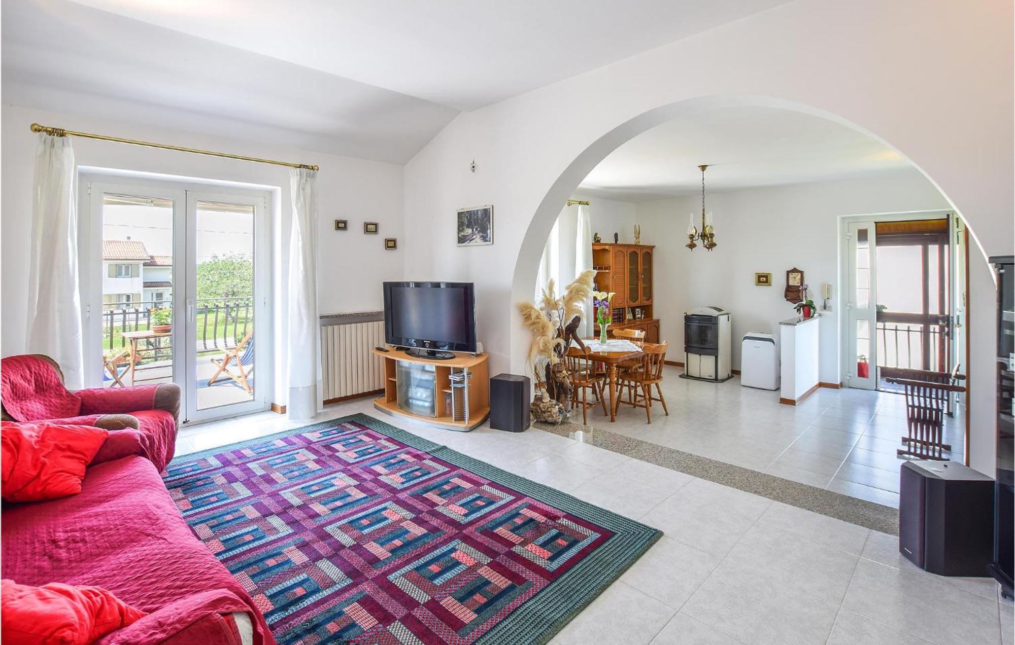 2 Bedroom Cozy In Appartement